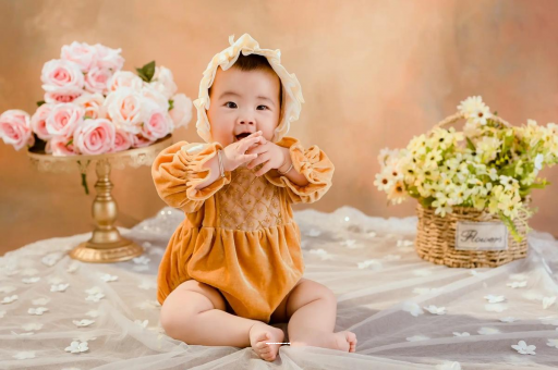 抚顺宝宝揉眼睛揉鼻子